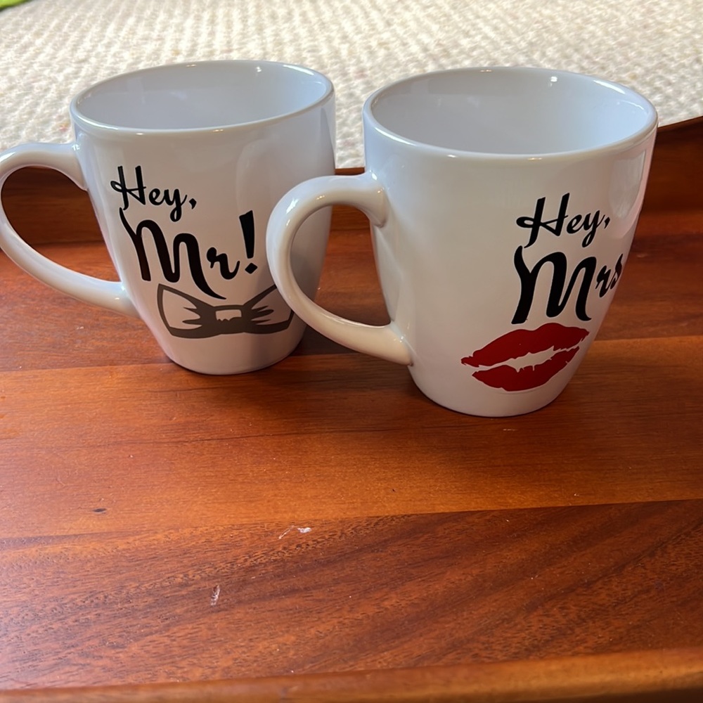 Mr and Mrs white mug set. New without tags, dishwasher safe - Picture 4 of 6